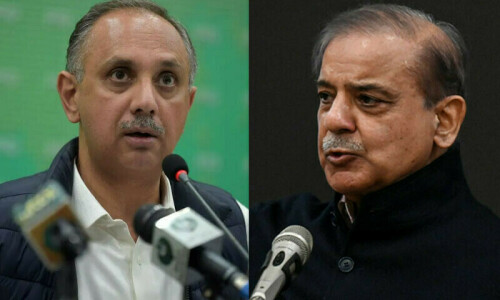 شہباز شریف دوسری بار وزارت عظمیٰ کے منصب پر فائز ہونے کیلئے تیار، عمر ایوب مدِمقابل