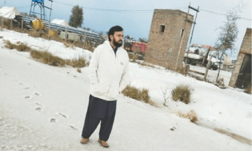 Karak receives snowfall after two decades Karak receives snowfall after two decades