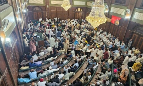 Opposition&rsquo;s protest forces Karachi City Council to defer treasury resolution on KMC hospitals