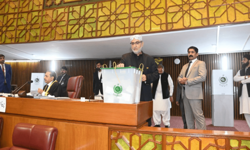 After not voting in PM elections, Akhtar Mengal takes part in presidential polls After not voting in PM elections, Akhtar Mengal takes part in presidential polls