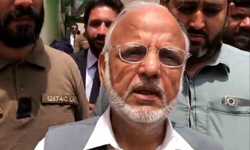 صدارتی انتخاب میں ووٹ ڈالنے کی اجازت نہ دیکر آئینی حق سے محروم کیا گیا، اعجاز چوہدری