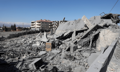 Hezbollah attacks two Israeli bases with 100 rockets