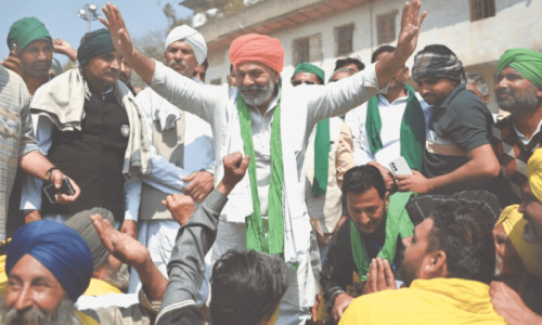 Thousands of farmers gather in Delhi to demand higher crop prices Thousands of farmers gather in Delhi to demand higher crop prices