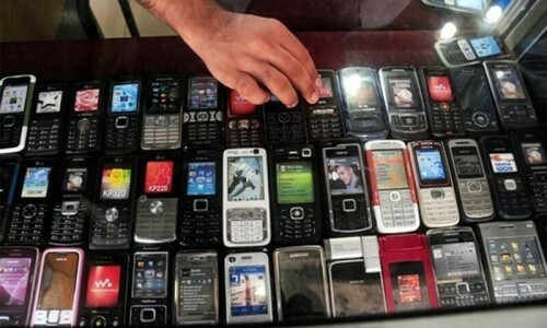 Committee set up to curb mobile phone smuggling Committee set up to curb mobile phone smuggling