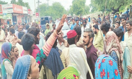 Multi-party demo held in Kandhkot over unabated kidnappings