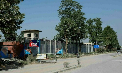 Imran&rsquo;s arrest: IHC seeks response from Adiala jail superintendent on legality of online prisoner meetings