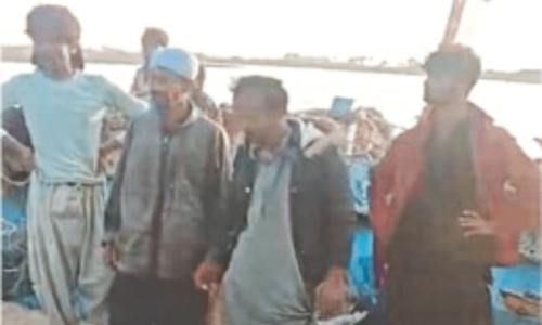 Fishermen net fortune in a rare Suwa fish catch