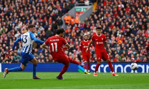 Liverpool go top after 2-1 comeback win over Brighton