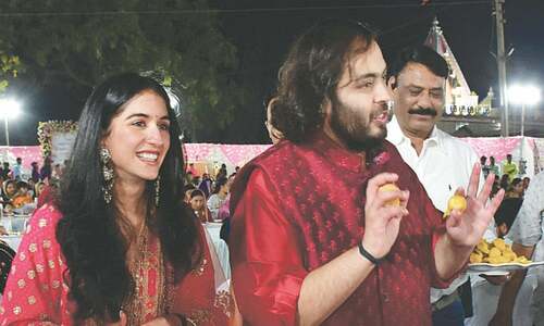 Asia&rsquo;s richest man launches lavish pre-wedding party in India