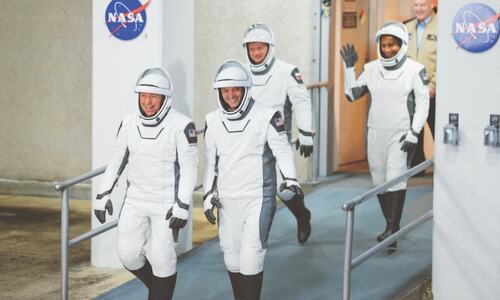 SpaceX launches new crew to ISS