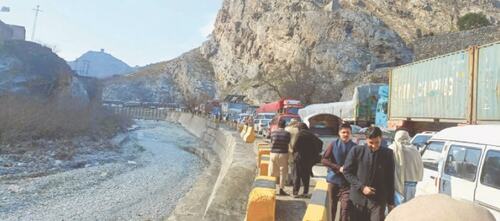 Frequent traffic snarls plague Torkham Highway