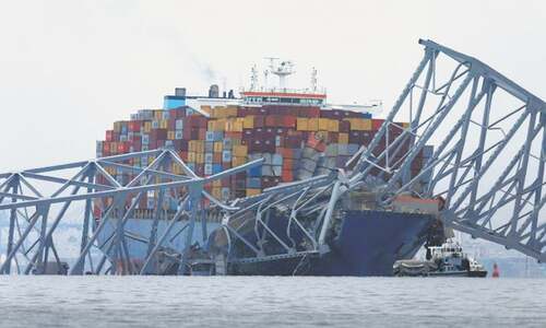 Rescuers lose hope of finding survivors from bridge collapse