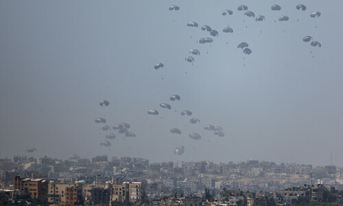 Strikes hit Gaza as truce talks set to resume in Cairo, Doha Strikes hit Gaza as truce talks set to resume in Cairo, Doha