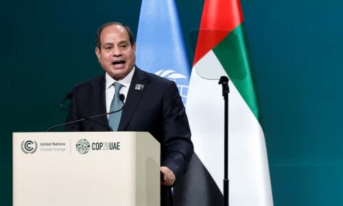 Egypt&rsquo;s Sisi begins third term pledging more investment, social spending