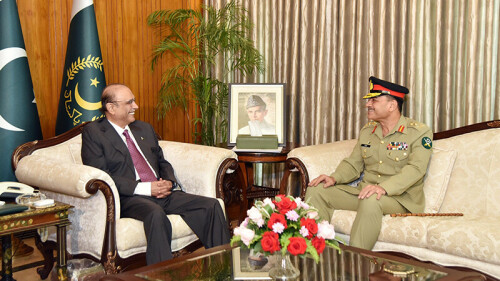 In meeting with COAS, president notes with concern &lsquo;baseless&rsquo; claims against army by &lsquo;certain political party&rsquo;