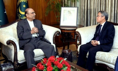 Pakistan will take steps to ensure security of Chinese nationals, president assures envoy