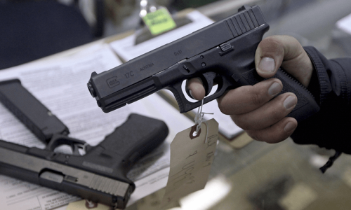 Karachi sliding towards lawlessness as robbers kill over 250 citizens in three years Karachi sliding towards lawlessness as robbers kill over 250 citizens in three years