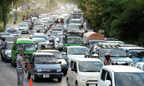 Murree admin braces for tourists influx on Eid Murree admin braces for tourists influx on Eid