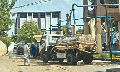 No respite from water crisis in Karachi even on Eid days