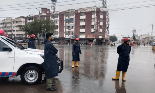 Mayor says efforts to drain rainwater under way as Karachi receives showers