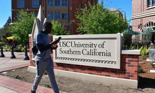 US university cancels Muslim valedictorian’s speech citing safety concerns US university cancels Muslim valedictorian’s speech citing safety concerns