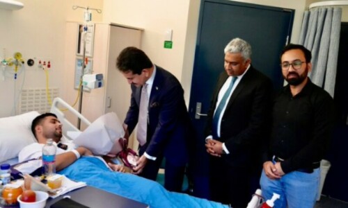 Australia mulls citizenship for Pakistani guard in Sydney mall attack Australia mulls citizenship for Pakistani guard in Sydney mall attack