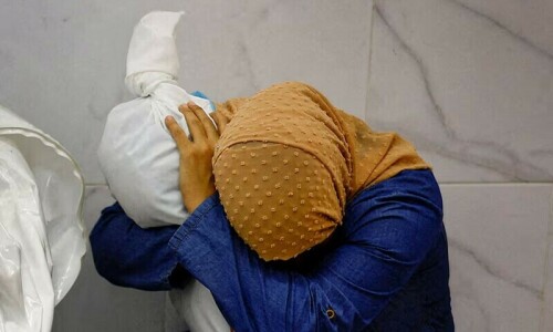 Palestinian woman with dead niece image wins World Press Photo award
