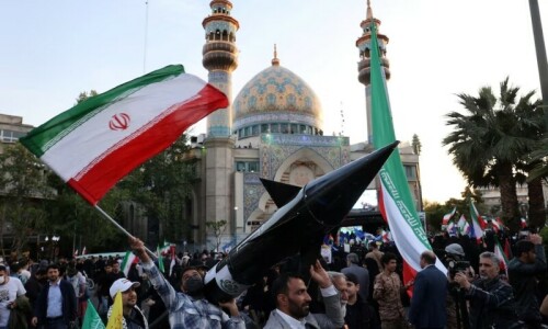Iranian commander says Tehran could review &lsquo;nuclear doctrine&rsquo; amid Israeli threats