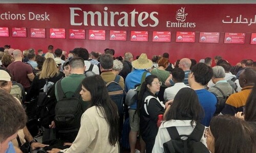Majority of Pakistanis stranded after record-breaking UAE storm evacuated: Defence Minister Asif Majority of Pakistanis stranded after record-breaking UAE storm evacuated: Defence Minister Asif