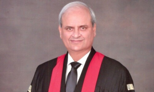 LHC top judge summons full court on Monday to discuss protection of judicial independence