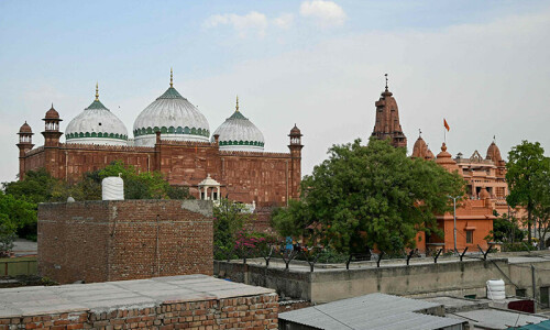 Calls for mosque demolition weigh on India&rsquo;s Muslim voters