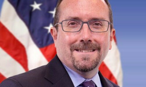 Top US envoy arrives in Islamabad to engage new regime