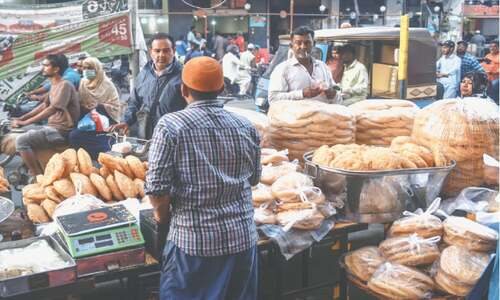 Prices of khajla, pheni and pakora go beyond ordinary man&rsquo;s reach