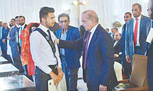 Amid schools’ expansion, govt to declare education emergency