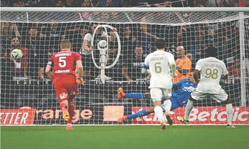 Lyon come back to win against Brest Lyon come back to win against Brest