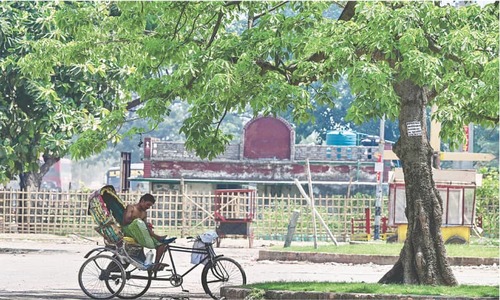 Bangladesh court orders closure of schools due to heat wave