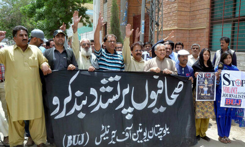 Media bodies decry restrictions on press in Pakistan