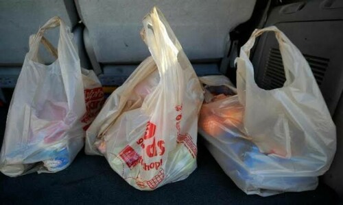 Mayor hints at legislation to ban all types of plastic bags in Karachi Mayor hints at legislation to ban all types of plastic bags in Karachi