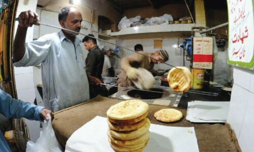 Roti weight reduced, price unchanged in Islamabad