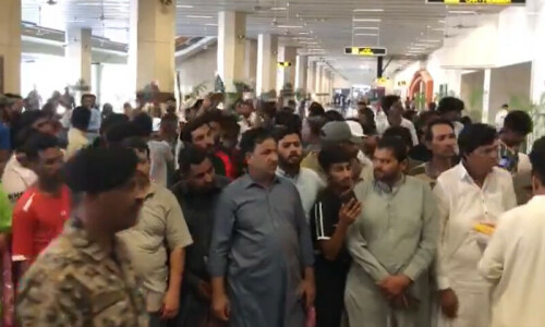 Hero&rsquo;s welcome for hockey team in Lahore after winning silver medal in Azlan Shah Cup