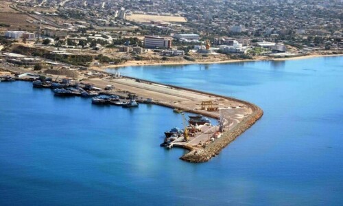 India inks 10-year deal to operate Iran&rsquo;s Chabahar port