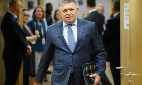 Slovak PM shot after govt meeting, facing life-threatening injuries Slovak PM shot after govt meeting, facing life-threatening injuries