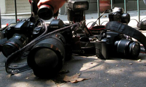 Journalist seriously injured after attempt on life in Sindh’s Ghotki Journalist seriously injured after attempt on life in Sindh’s Ghotki