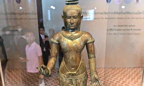 Thailand celebrates return of looted statues from US Thailand celebrates return of looted statues from US