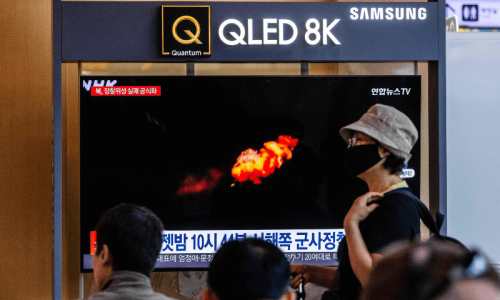 North Korea&rsquo;s suspected spy satellite launch ends in &lsquo;fragments&rsquo;