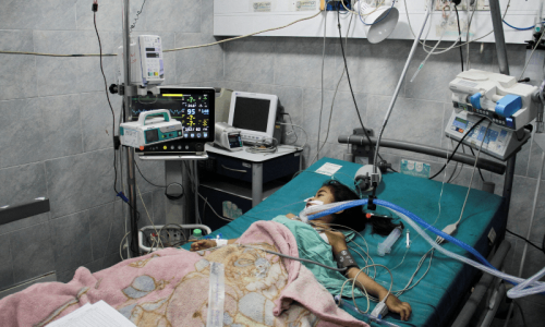 Wounded Gaza children denied medical aid after closure of crossing