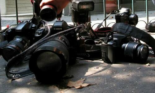 Another journalist shot at, wounded in attack near Rohri