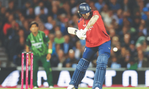 England beat Pakistan in 4th T20, win series 2-0 England beat Pakistan in 4th T20, win series 2-0