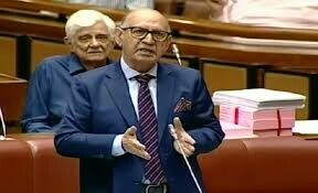 PML-N leader Irfan Siddiqui slams Imran for drawing parallels with fall of Dhaka PML-N leader Irfan Siddiqui slams Imran for drawing parallels with fall of Dhaka