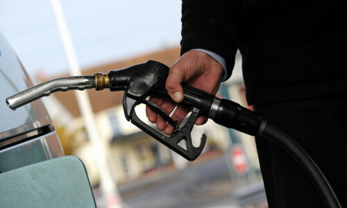 After initial govt confusion, prices of petrol slashed by Rs4.74, HSD by Rs3.86 After initial govt confusion, prices of petrol slashed by Rs4.74, HSD by Rs3.86